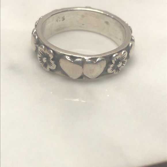Flower & heart‎ band size 7 - Picture 4 of 5
